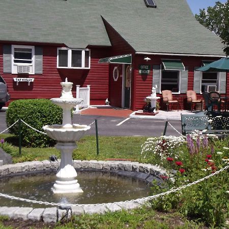 Midway Lodging Cornish Exterior photo